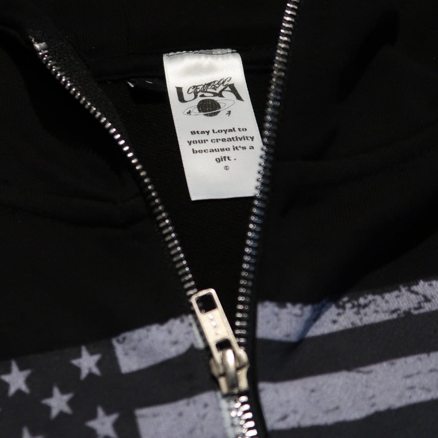 Flagged zip